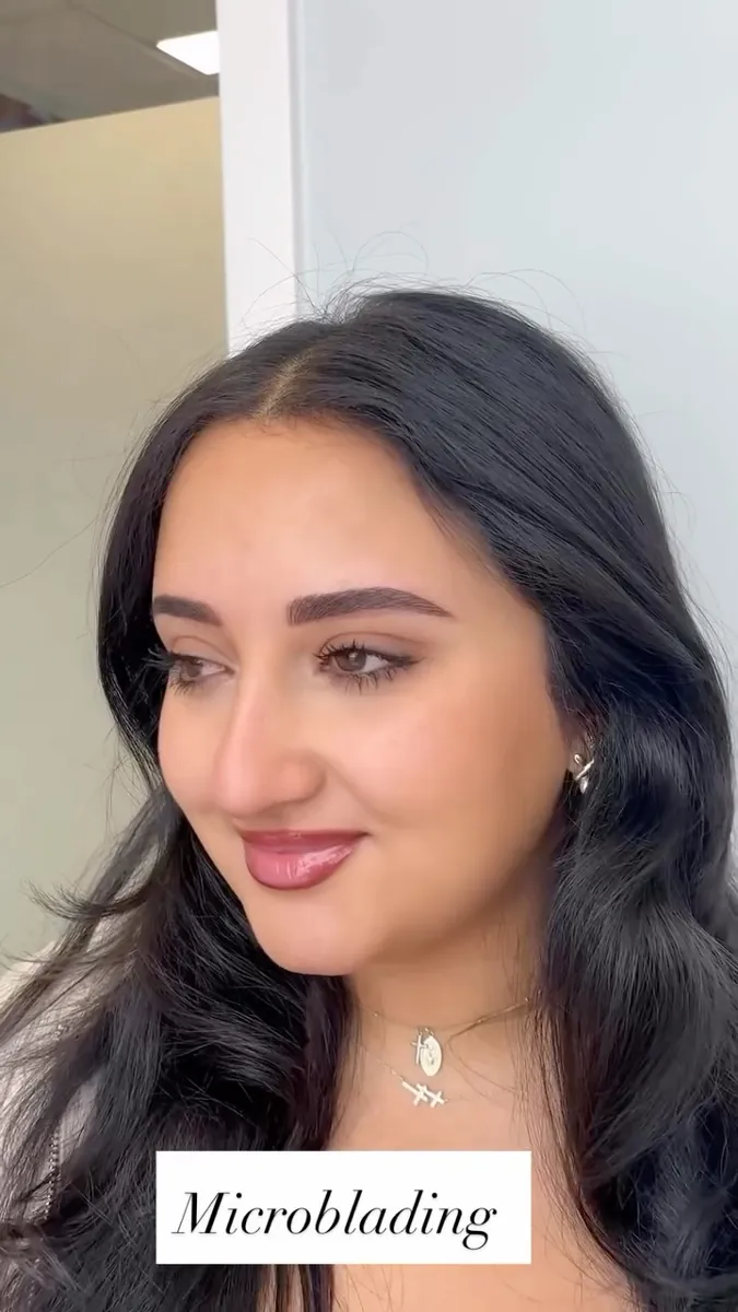 Sourcils restructurés